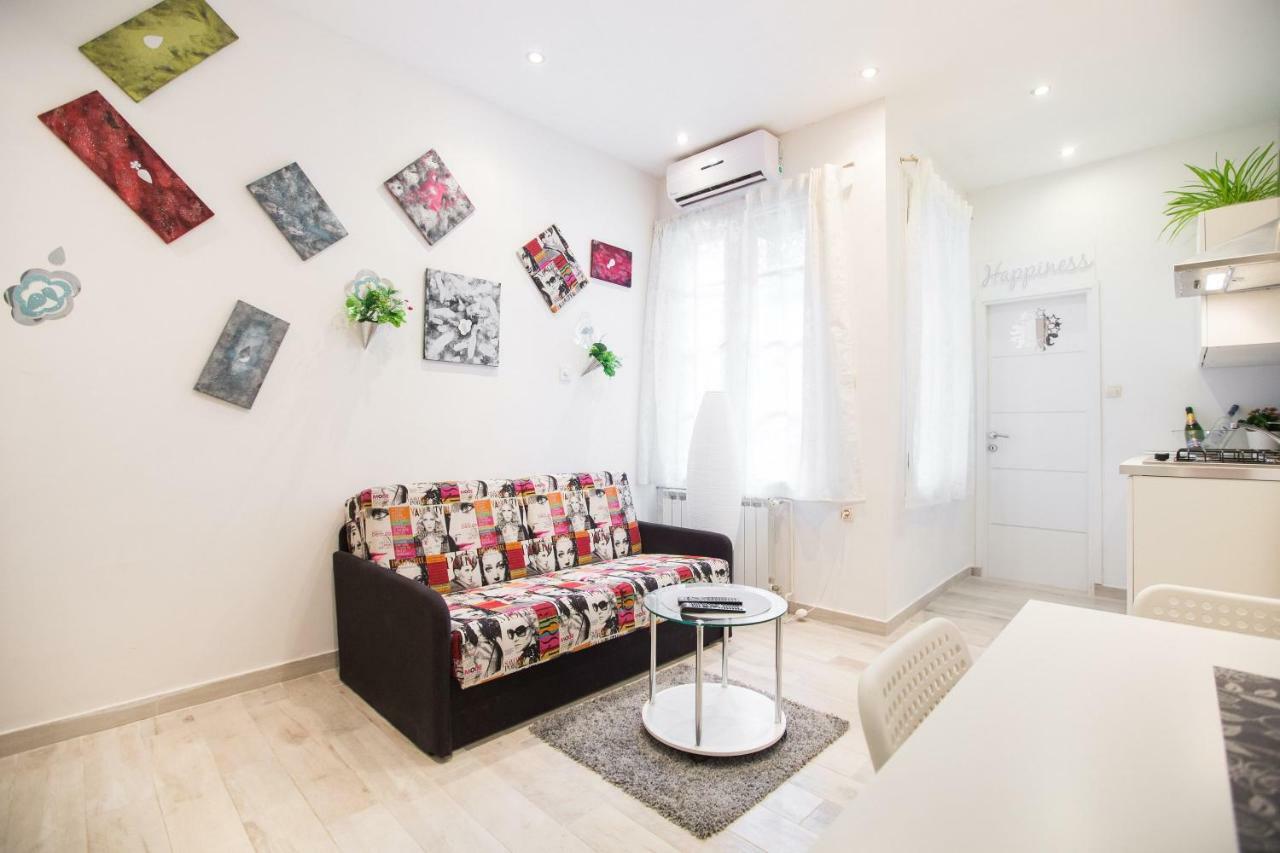 Apartman Pierre Загреб Экстерьер фото